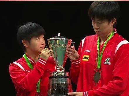 王楚钦孙颖莎3比0横扫张本智和早田希娜卫冕世乒赛混双冠军
