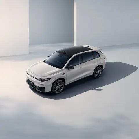 全球五星安全+800V+8295芯片，这款SUV真香！