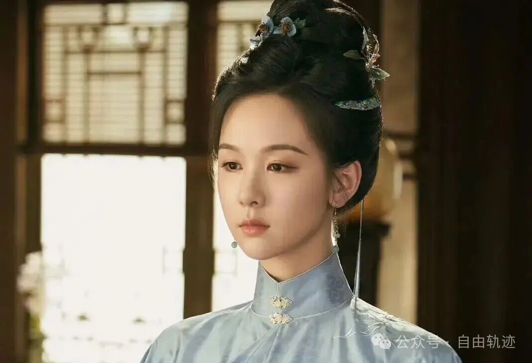 权谋剧《翘楚》来袭!陈都灵红衣提刀,与周翊然上演权谋“双向利用”