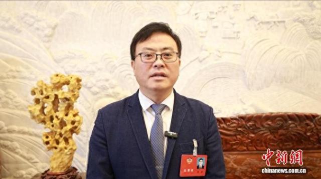 ɽ��ʡ��Э��ί������ɽ��ʡί�ḱ��ί��ɽ��ʦ����ѧУ���Ž�������ΰ ��