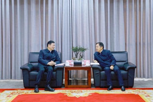 王雄文在三一集团有限公司走访。均为曾诗怡 摄