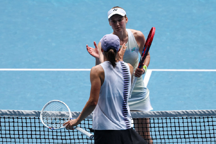 夯！莱巴金娜对阵世界前十保持八连胜