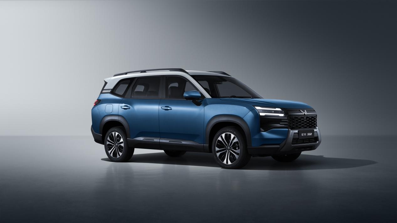 五菱汽车发布星光家族首款硬派风格SUV星光560