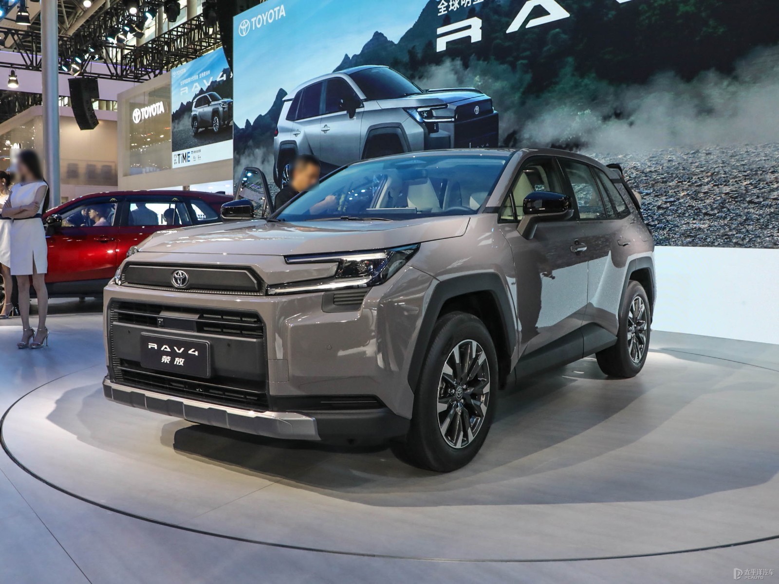 RAV4荣放车主真实反馈:油耗与耐用性实测