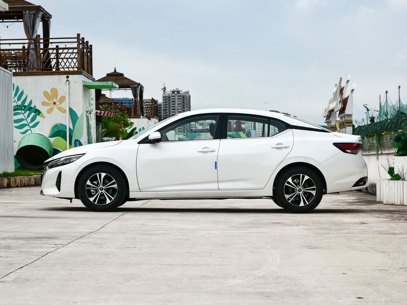 轩逸和宝来配置、空间和价格的全方位对比