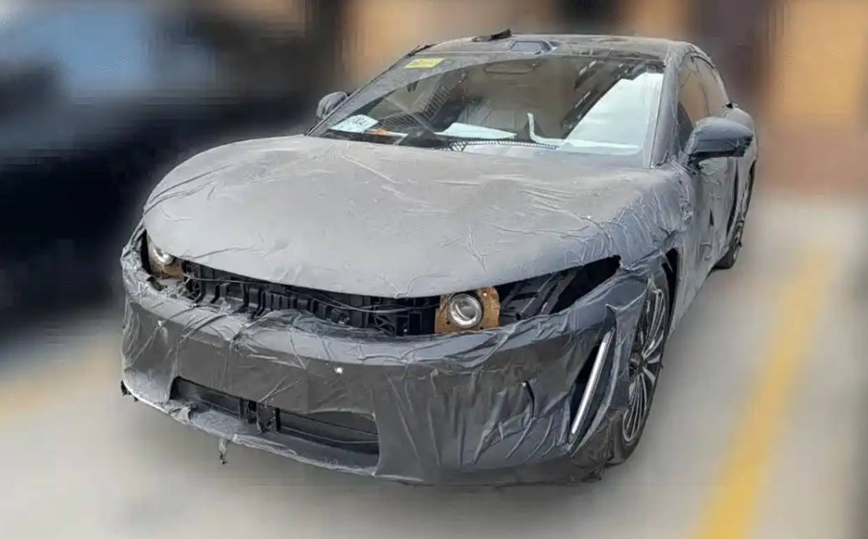 比亚迪双旗舰谍照来了!大汉/大唐,更大、更强