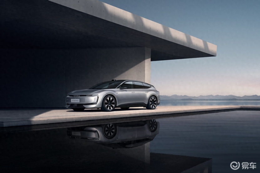 豪华电动稳步向上，奥迪E5荣膺“2026中国年度车”大奖