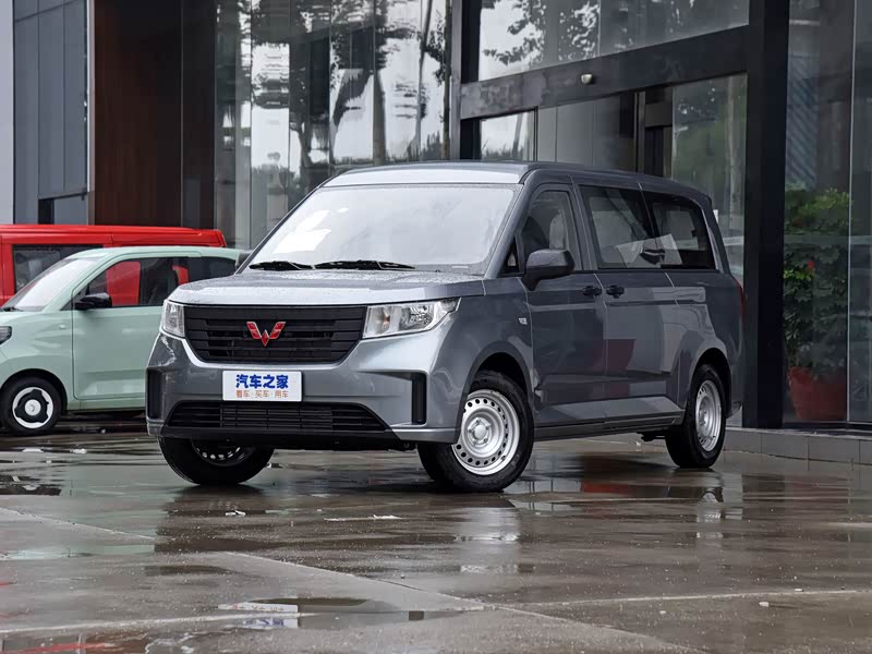 2025年9座纯电动车怎么选:续航、空间、价格全解析