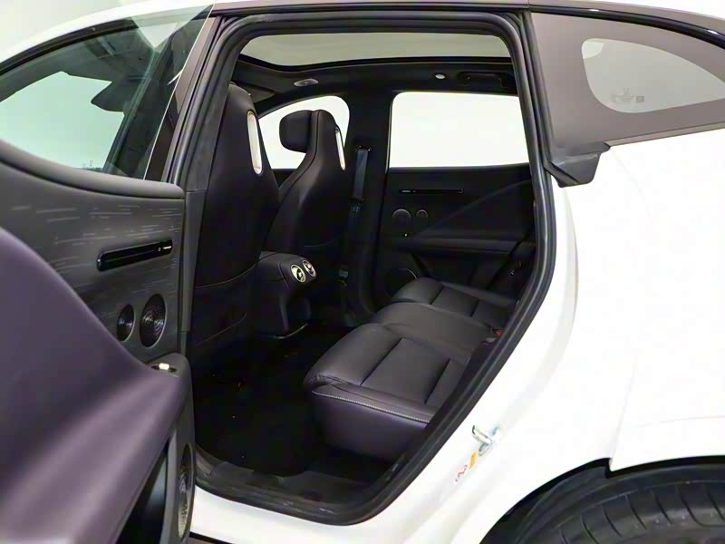 阿维塔07的轴距能否满足家庭出行的空间需求?