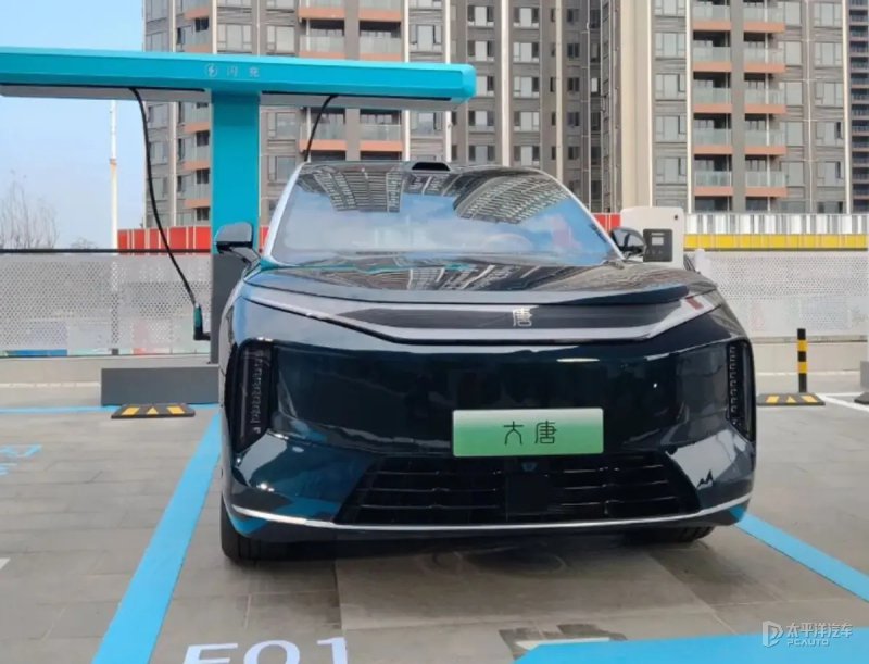 比亚迪大唐实车图曝光 定位旗舰SUV 车长超5.2米