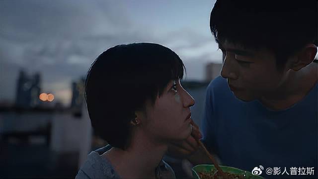 张子枫荧幕初吻，梁靖康，你小子真是好福气啊！