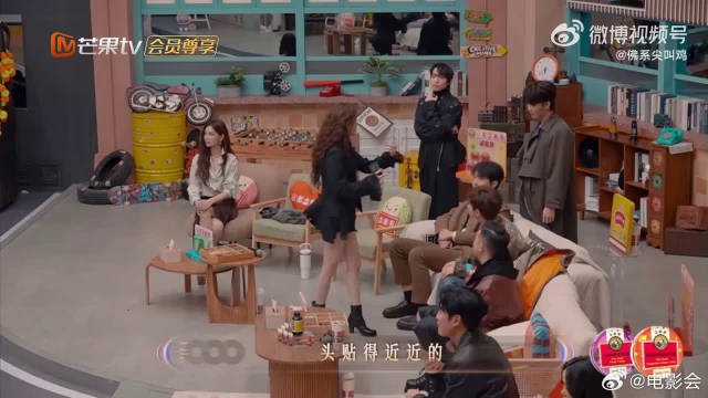 苏有朋在娜娜镜头下，成熟男人的魅力直接拉满，越看越有味道