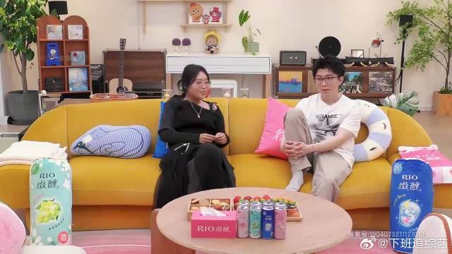 吉娜介绍老公郎朗的方式，感动李雪琴，两口子太恩爱！