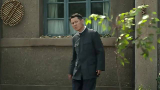 父母爱情：舅舅误听外号暴怒，亚菲怒怼纨绔子弟：谁怕谁？