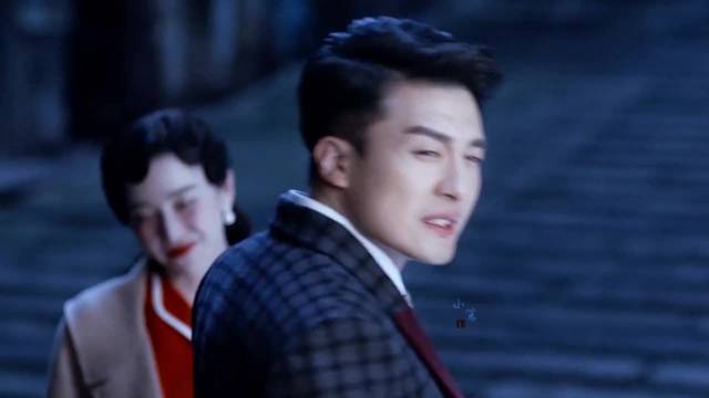 阚清子和张若昀上演特工谍战剧， 我不惦记他老婆 我惦记你！