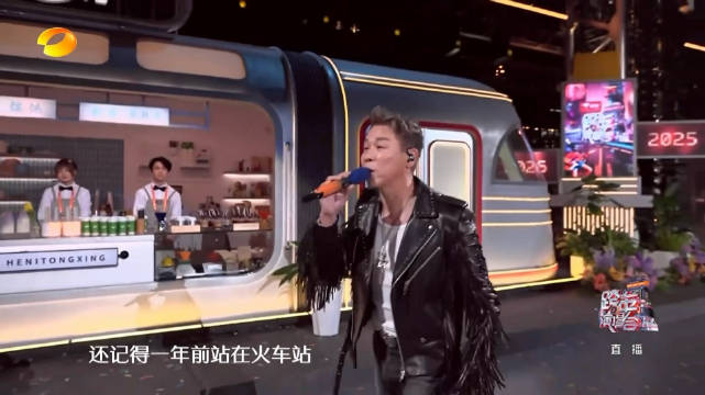 睡前来欣赏陶喆7分钟抽象串烧！