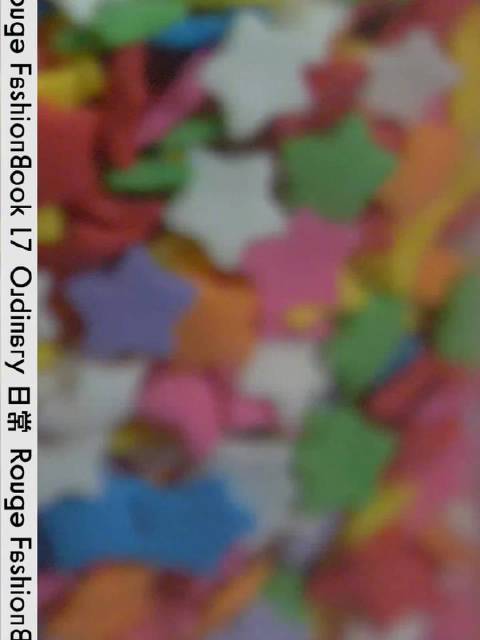 沈佳润化身甜系蛋糕少女演绎鬼马大片