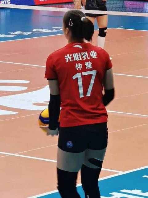 上海女排队长仲慧