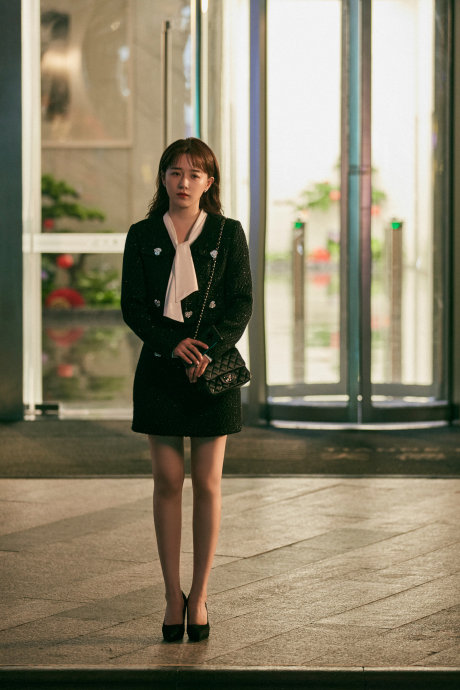 阚清子产后携新剧回归，突破性演绎引共鸣