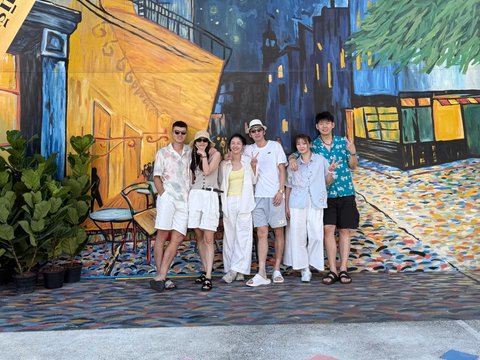 颜值高！国羽三位世界冠军带着娇妻结伴出游，获赞“最美太太团”