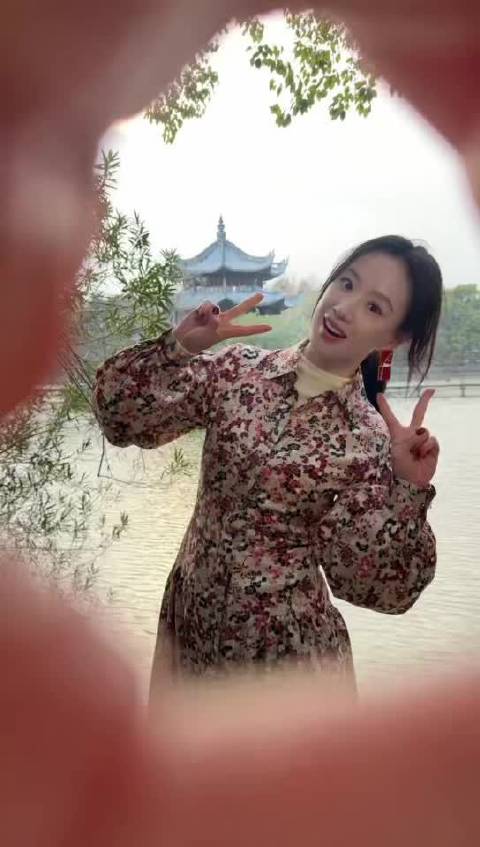 李梦台州行开朗性格圈粉