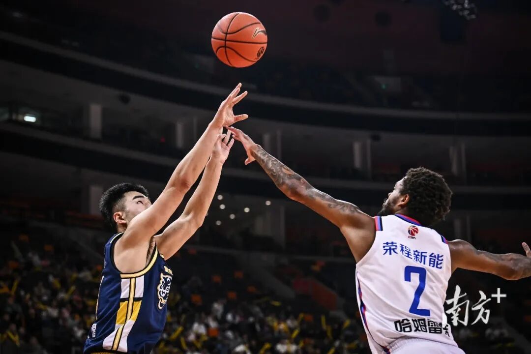 CBA:天津先行者vs广东东阳光,林庭谦/詹姆斯大战胡明轩/徐杰,津粤二番战今晚打响!(附直播入口)
