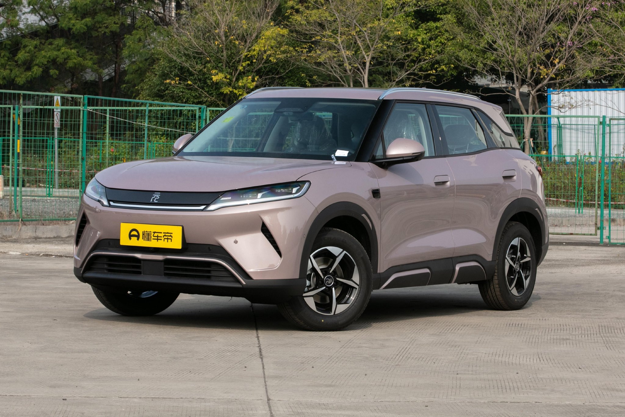 家庭出行的好伙伴,比亚迪元UP