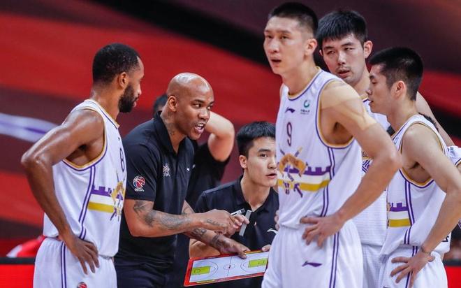 菜鸟马主帅or最懂CBA季后赛的马布里?他知道这就是战斗孙悦cba_订阅