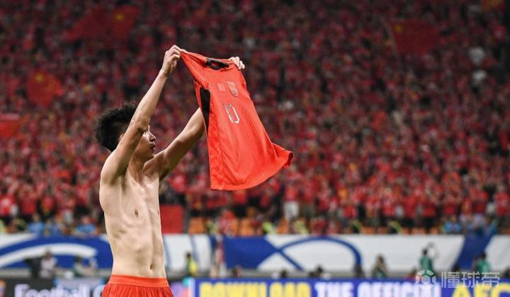 18岁射手王的逆袭:王钰栋是如何成为中国足球的“00后”答案|中国|浙江|王钰栋(U21)|懂球帝