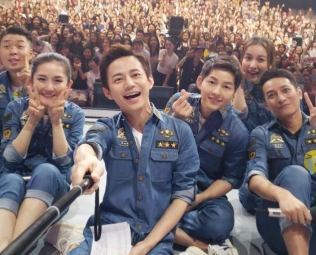 快乐大本营最开始是谁主持