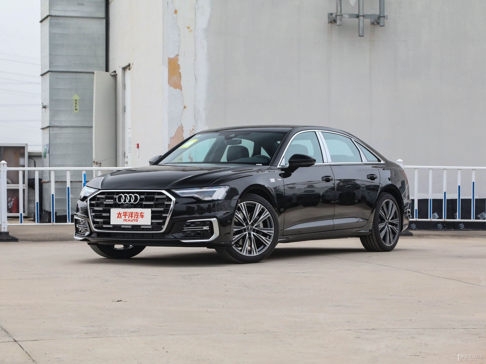 奥迪A6L的底盘调校偏向舒适还是运动?