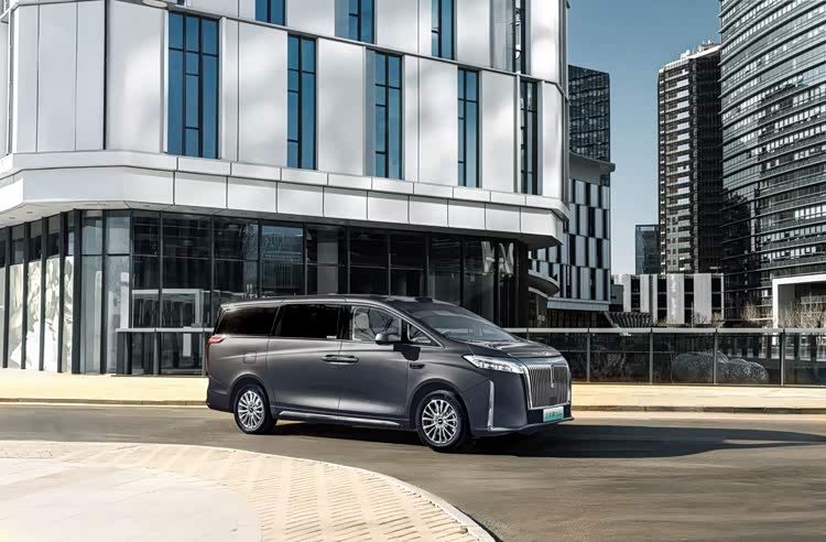 家庭MPV怎么选?对比三款车空间、舒适和安全