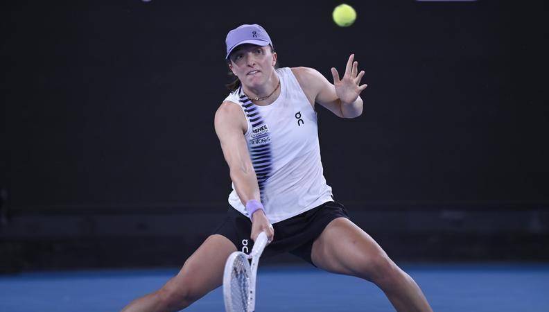 世界第2次盘仅拿1局!莱巴金娜2-0斯瓦泰克，晋级澳网四强_比赛_决赛_女单