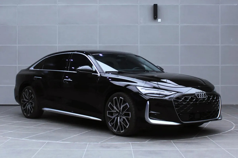 国产全新奥迪A6L亮相，轴距加长42mm，双外观+三动力