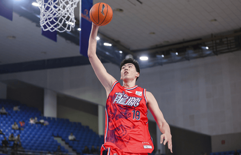 徐昕本场篮板数创赛季新高，场均2.2次盖帽联盟第一