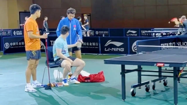 樊振东赵子豪周启豪林高远同框训练引期待