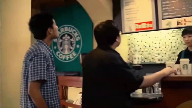 黄金价格剧烈波动，投资者心态从质疑到追涨再到懊悔