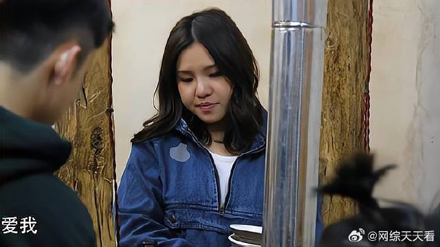 刘宪华太不要脸，强迫谢依霖说爱他，依霖都无语了！