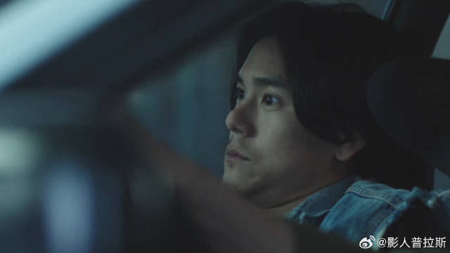 等车邓超秒变赛车手 一脚油门踩到底，彭于晏当场吓尿