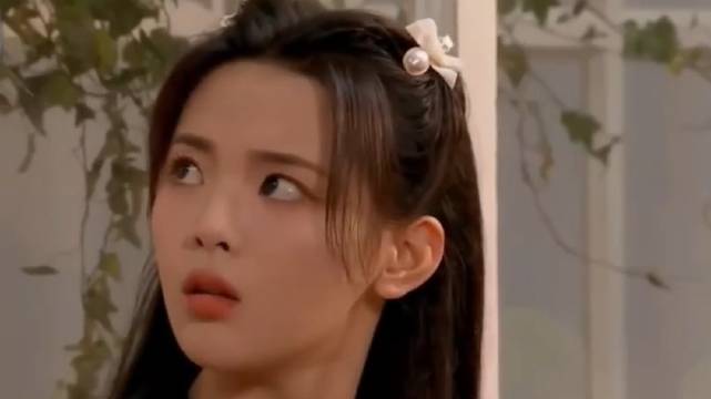 偷东西还带全家福？杨超越