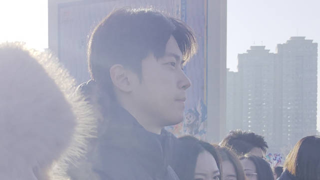 奥运冠军汪顺打卡新疆冰雪体验区