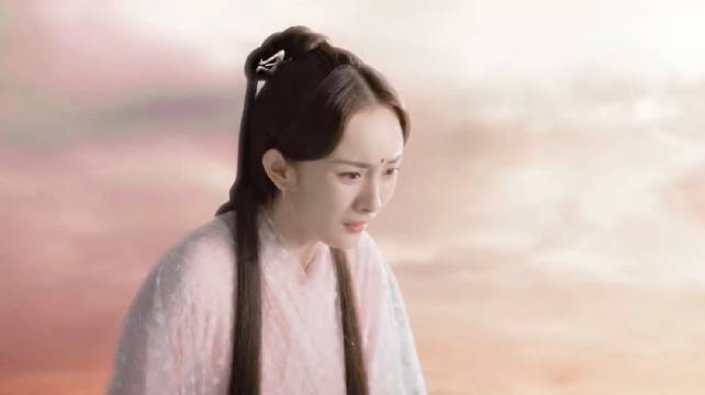 她说她喜欢的是大红色！