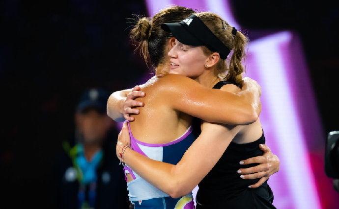 莱巴金娜本次澳网夺冠路上战胜了哪些主要对手？