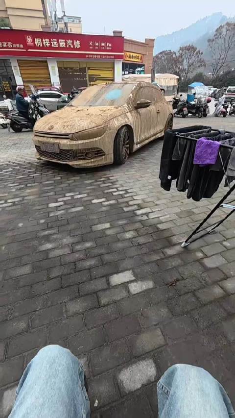 最喜欢看别人洗车了，又快又不累