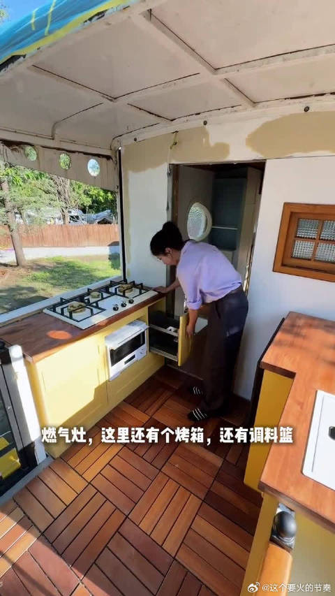 沉浸式空中露营末日升降房车终于改好啦！