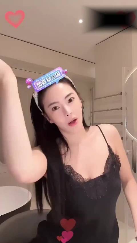 张雨绮直播事故差点走光