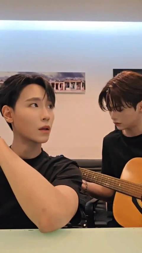 这副嗓子天生自带混响效果，刀旗下果然卧虎藏龙！juniormark