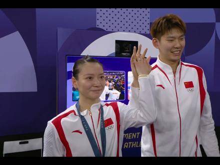 “传闻仰慕你的人已绵延至法兰西，那我便在巴黎铁塔下许下终身之约”