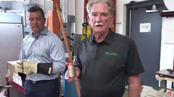 拆解特斯拉Model Y，揭开4680电池包的秘密