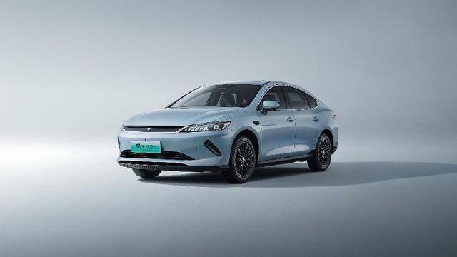 比亚迪第二代秦PLUS购买建议:四大维度解析,谁才是性价比之王?